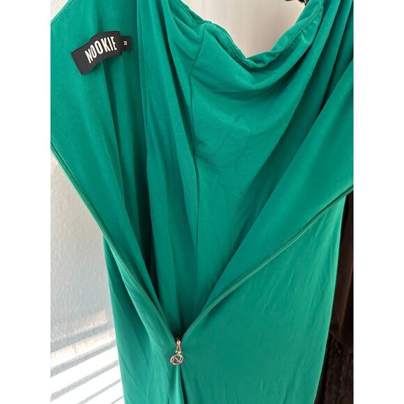 Nookie Alba Gown in Emerald Green - Picture 6 of 11